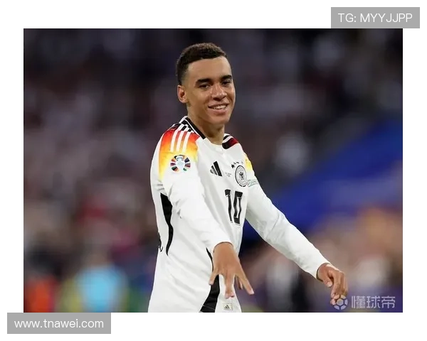 穆西亚拉与德国足球传奇深度交流，展望国家队未来发展方向